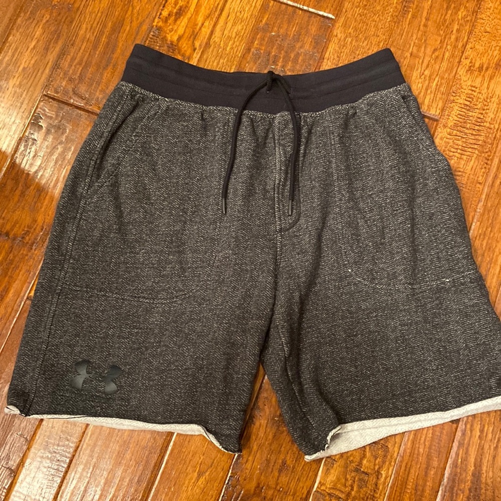 Under Armour Mens shorts